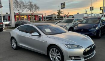 
									2015 Tesla model s 85 Sedan 4D full								