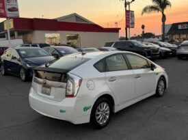 2012 Toyota prius plug-in hybrid Hatchback 4D