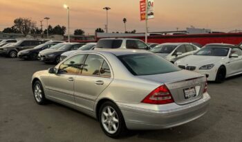 
									2004 Mercedes-Benz c-class C 320 Sedan 4D full								