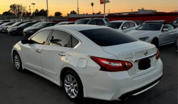 
									2016 Nissan altima 2.5 S Sedan 4D full								