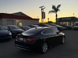 2015 Chrysler 200 Limited Sedan 4D