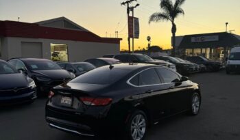 
									2015 Chrysler 200 Limited Sedan 4D full								