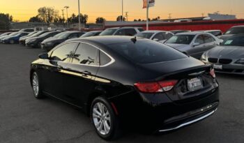 
									2015 Chrysler 200 Limited Sedan 4D full								