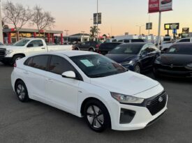 2019 Hyundai ioniq hybrid Blue Hatchback 4D