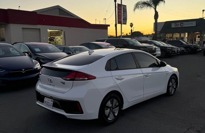 2019 Hyundai ioniq hybrid Blue Hatchback 4D