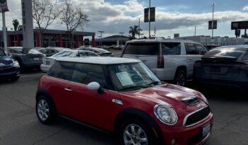 
									2010 MINI Cooper S Hatchback 2D full								