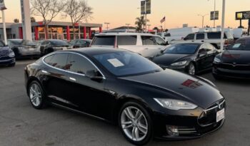 
									2015 Tesla model s 70 Sedan 4D full								