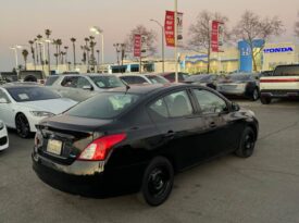 2012 Nissan versa