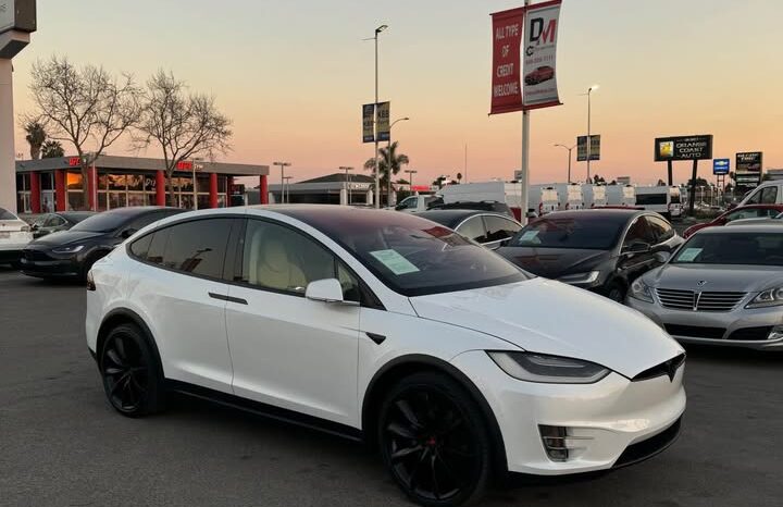 2018 Tesla model x 75D Sport Utility 4D