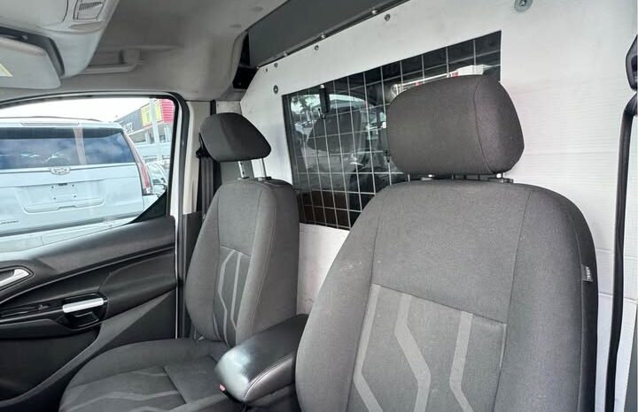 
								2017 Ford transit connect cargo full									