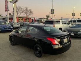 2012 Nissan versa