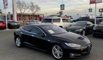 
									2015 Tesla model s P85D Sedan 4D full								