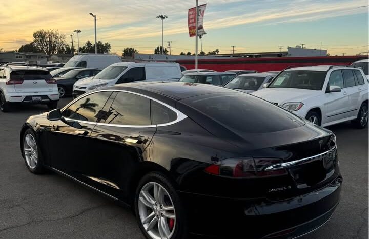 2015 Tesla model s P85D Sedan 4D