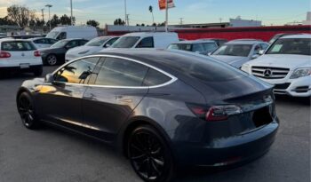 
									2018 Tesla Model 3 full								