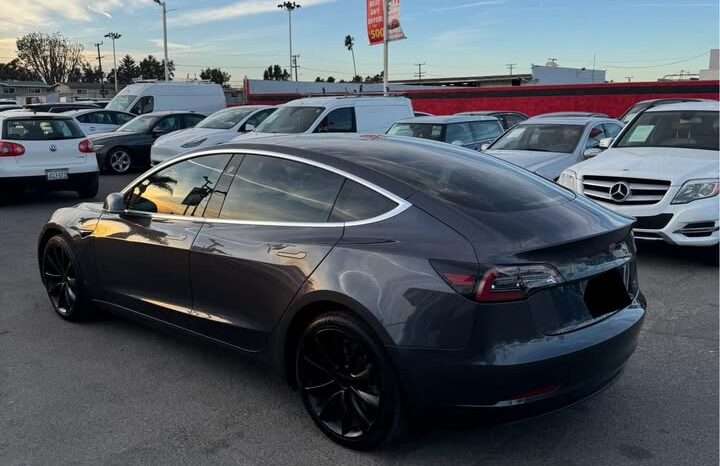 
								2018 Tesla Model 3 full									