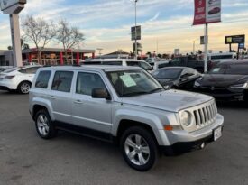 2014 Jeep patriot Latitude Sport Utility 4D