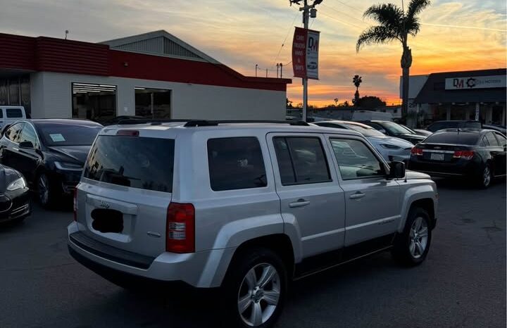 2014 Jeep patriot Latitude Sport Utility 4D