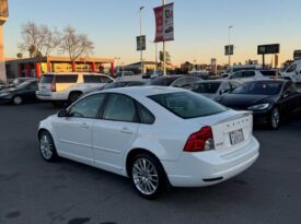 2010 Volvo s40 2.4i Sedan 4D