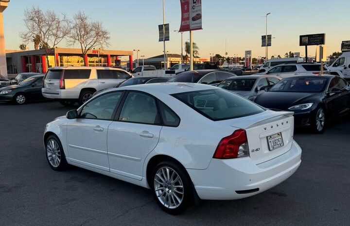 2010 Volvo s40 2.4i Sedan 4D