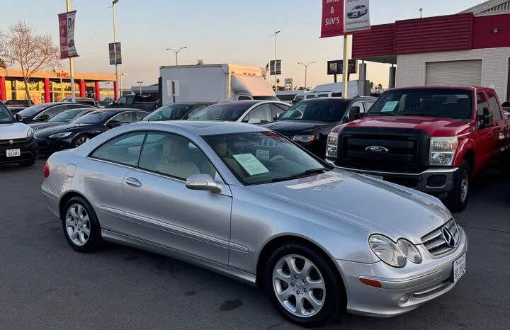 2004 Mercedes-Benz clk-class CLK 320 Coupe 2D