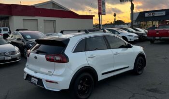 
									2019 Kia niro LX Wagon 4D full								