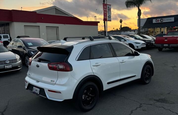 2019 Kia niro LX Wagon 4D