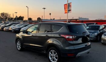 
									2017 Ford escape SE Sport Utility 4D full								