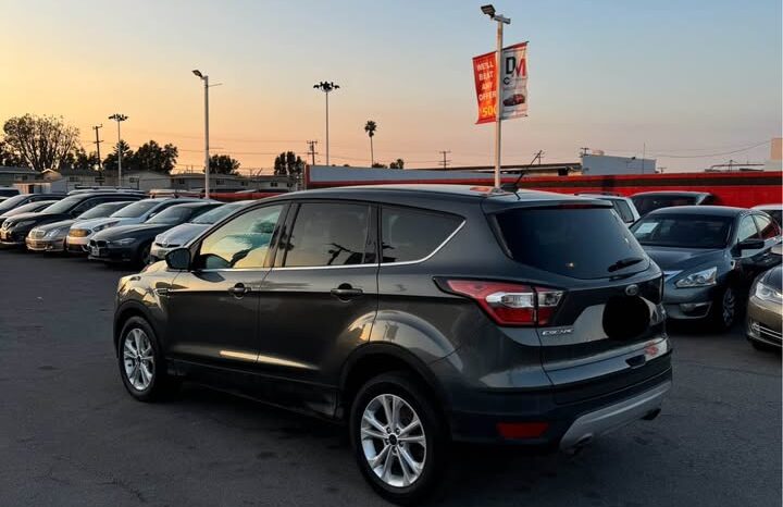 2017 Ford escape SE Sport Utility 4D