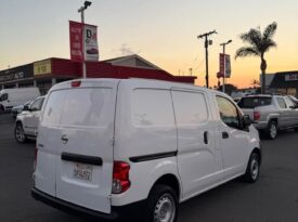 2019 Nissan nv200 S Van 4D