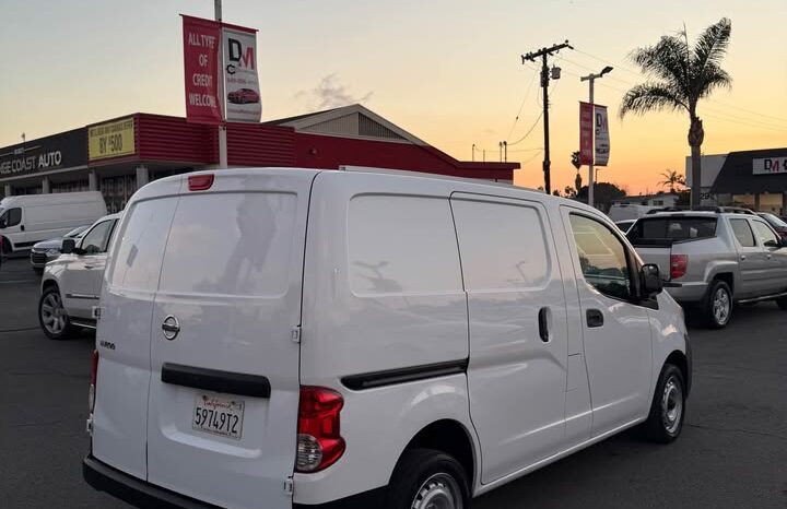 2019 Nissan nv200 S Van 4D