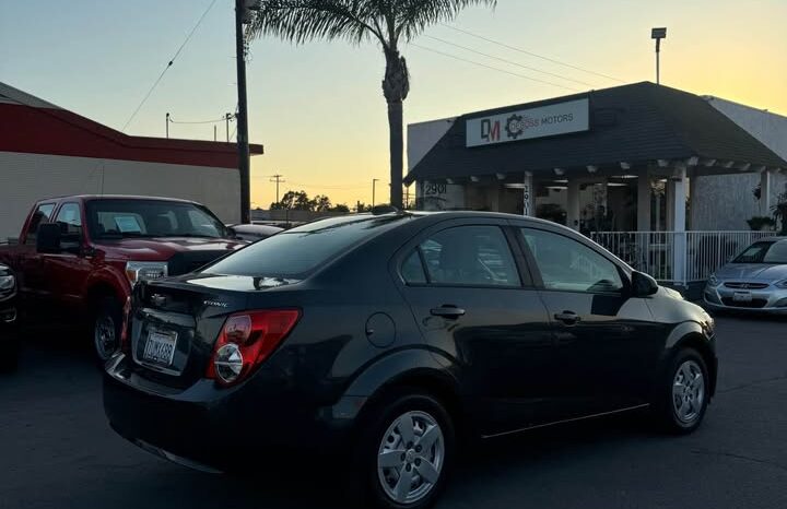 2016 Chevrolet sonic LS Sedan 4D