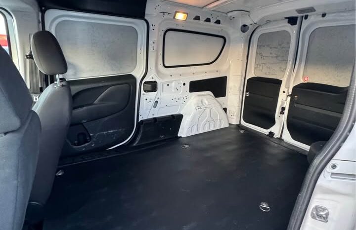 
								2015 Ram promaster city full									