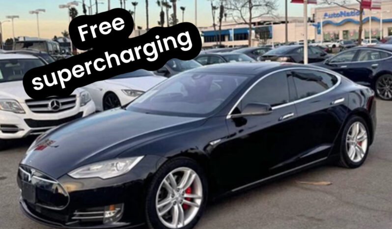 2015 Tesla model s P85D Sedan 4D