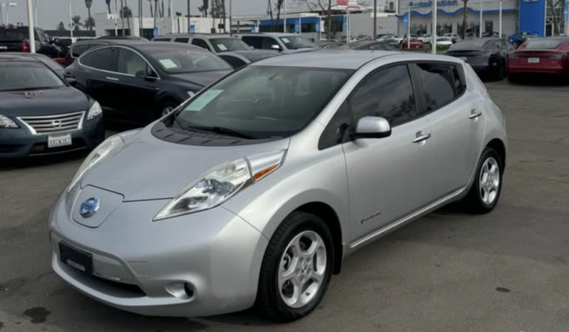 2013 Nissan leaf SV Hatchback 4D