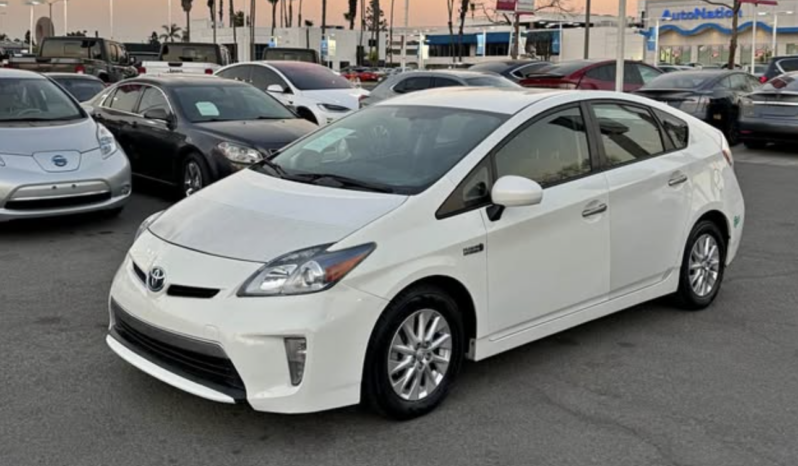 2012 Toyota prius plug-in hybrid Hatchback 4D