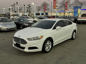 2014 Ford fusion SE Sedan 4D