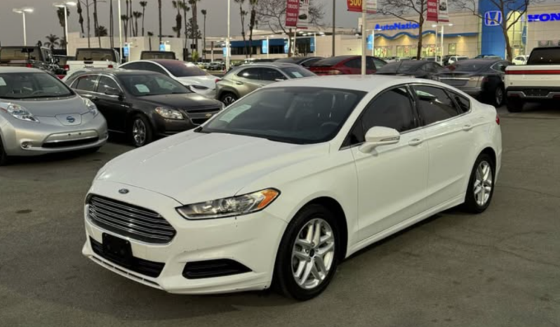 2014 Ford fusion SE Sedan 4D