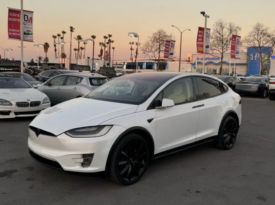 2018 Tesla model x 75D Sport Utility 4D