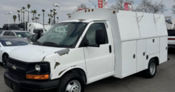 2010 Chevrolet express commercial cutaway Van Cab-Chassis 2D