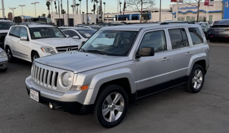 2014 Jeep patriot Latitude Sport Utility 4D