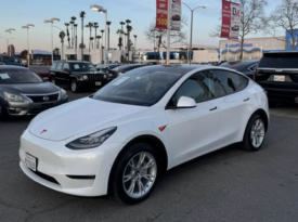 2021 Tesla model y Long Range Sport Utility 4D