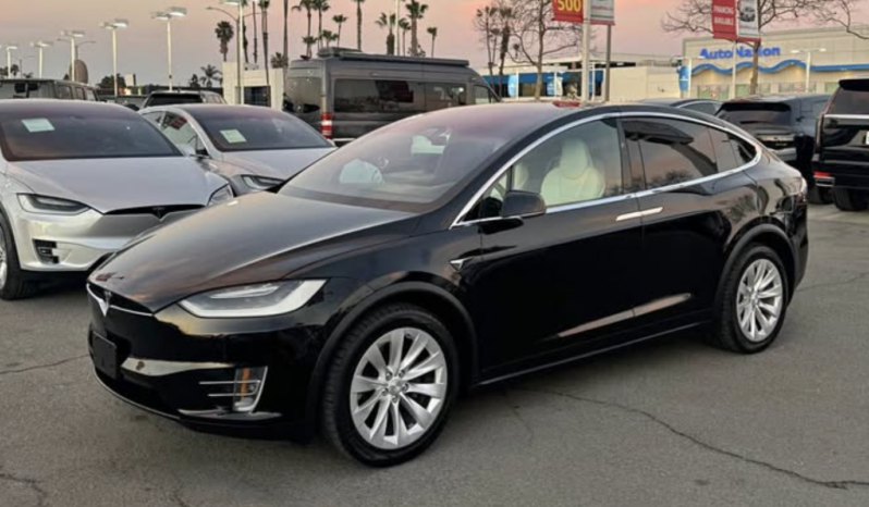 2017 Tesla model x 75D Sport Utility 4D