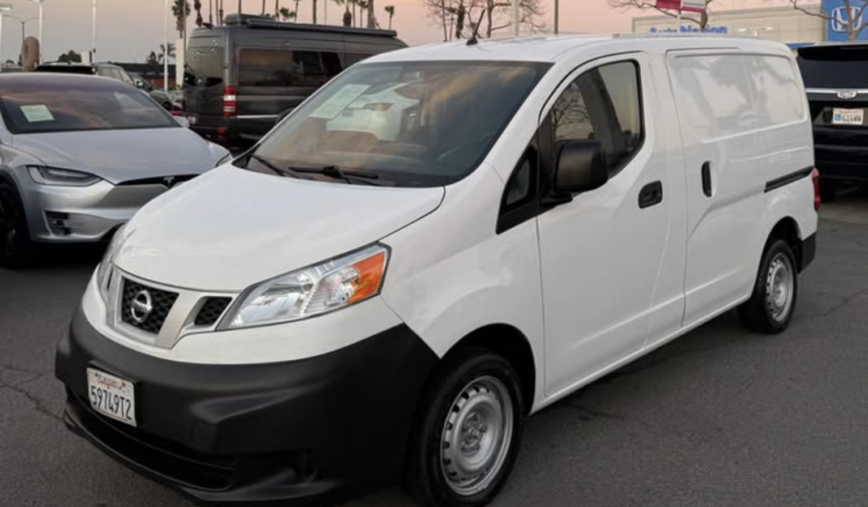 2019 Nissan nv200 S Van 4D