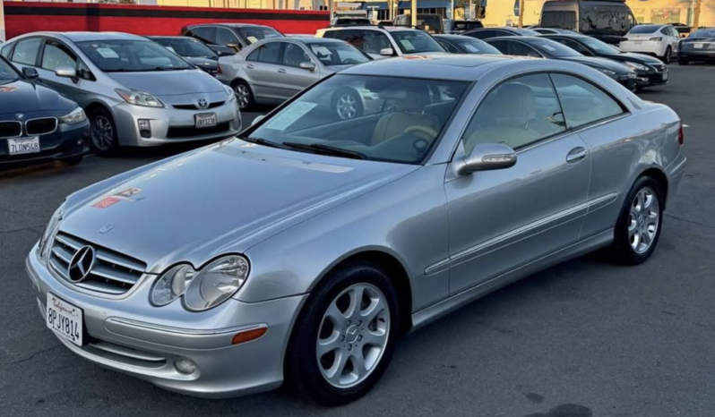 2004 Mercedes-Benz clk-class CLK 320 Coupe 2D