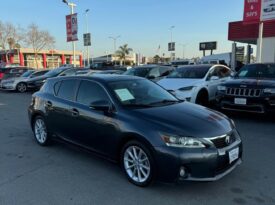 2011 Lexus CT 200h Hatchback 4D