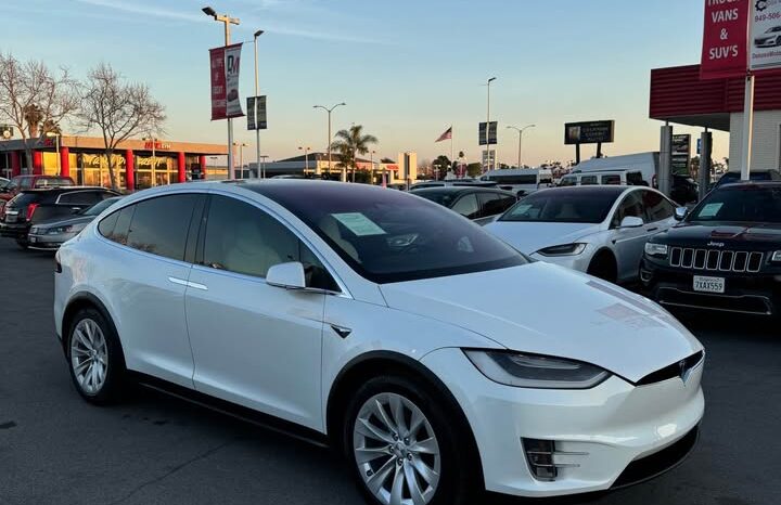 2017 Tesla model x 75D Sport Utility 4D