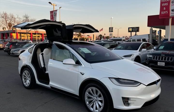 2017 Tesla model x 75D Sport Utility 4D