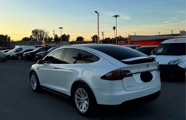 2017 Tesla model x 75D Sport Utility 4D