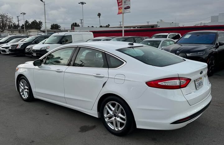 2013 Ford fusion SE Sedan 4D