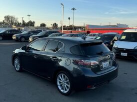 2011 Lexus CT 200h Hatchback 4D